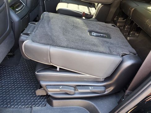 Used 2021 Cadillac Escalade Sport w/ Driver Assist Tech Package AWD/4WD image 71