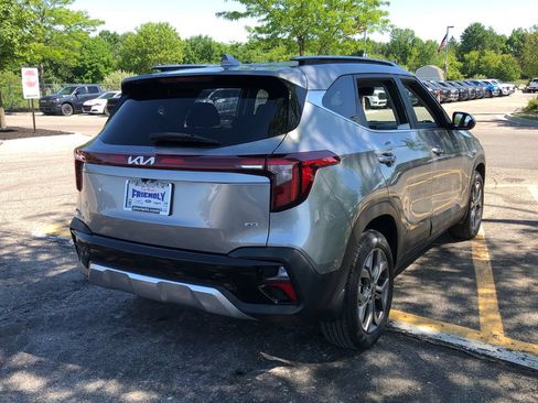 Used 2024 Kia Seltos S AWD/4WD image 11