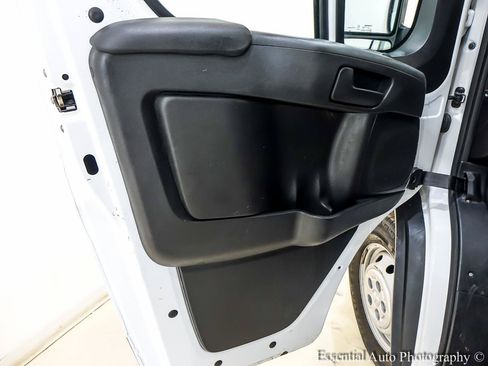 Used 2023 RAM ProMaster 2500 FWD image 13