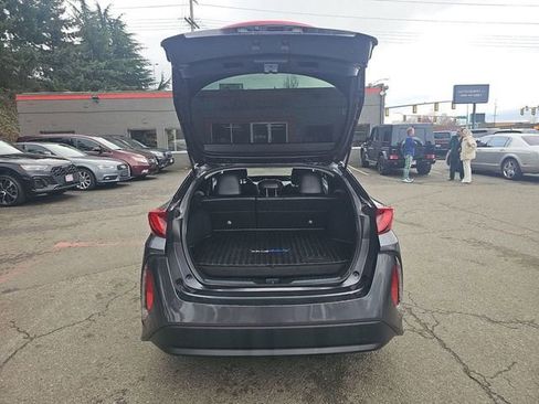 Used 2021 Toyota Prius Prime XLE image 11