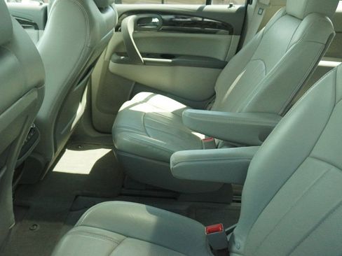 Used 2014 Buick Enclave Premium image 10