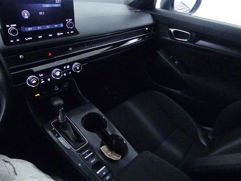 Used 2022 Honda Civic Sport image 11