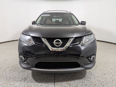 Used 2016 Nissan Rogue SL image 2