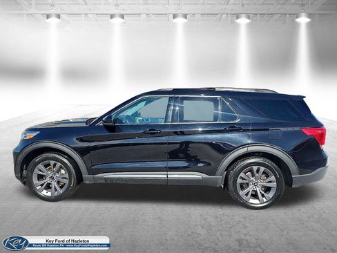 Used 2023 Ford Explorer XLT w/ Equipment Group 202A AWD/4WD image 5