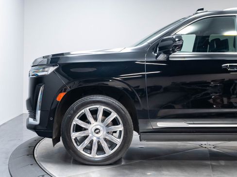 Used 2024 Cadillac Escalade Premium Luxury Platinum AWD/4WD image 18
