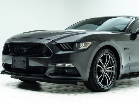 Used 2017 Ford Mustang GT image 10