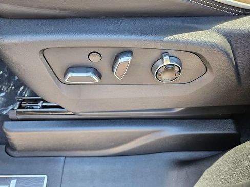 New 2026 GMC Yukon XL Denali Ultimate AWD/4WD image 32