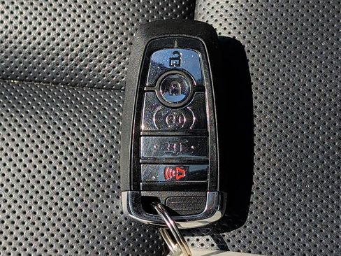 Used 2025 Lincoln Aviator Reserve w/ Jet Appearance Package AWD/4WD image 39