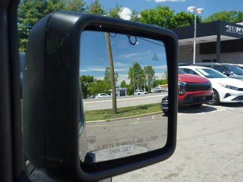 Used 2022 Jeep Wrangler Unlimited Sahara w/ Cold Weather Group AWD/4WD image 35
