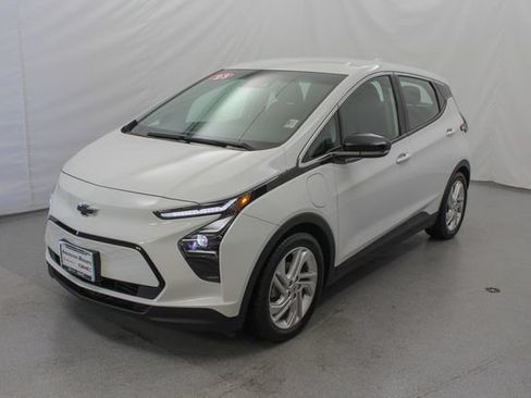 Used 2023 Chevrolet Bolt LT w/ Driver Confidence Package FWD image 5