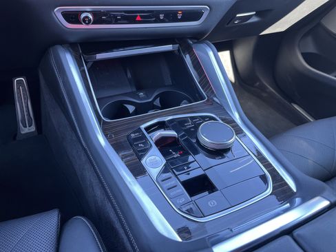 Used 2024 BMW X6 xDrive40i image 12