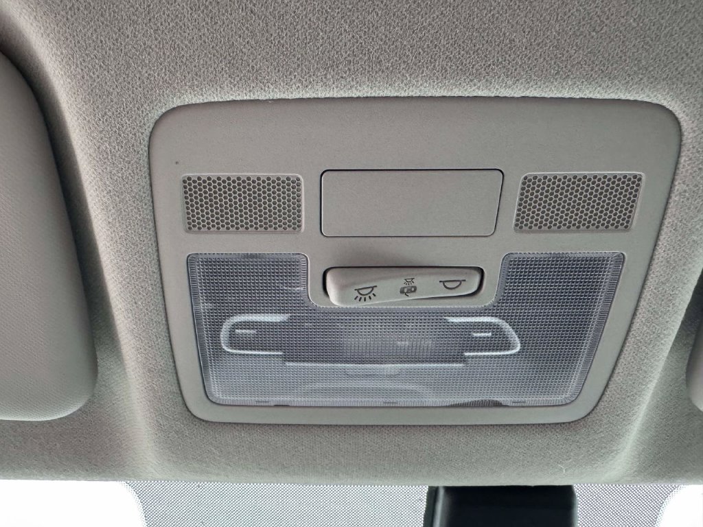 Certified 2026 Hyundai Venue SEL FWD image 31