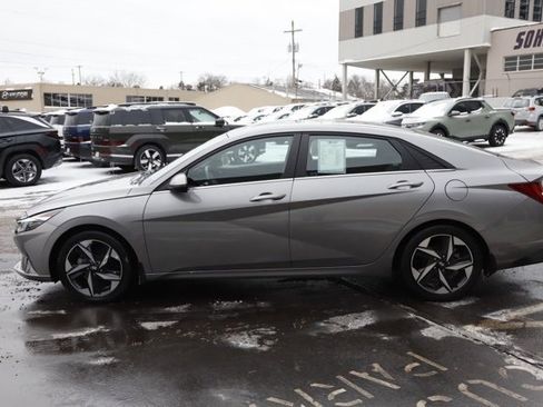 Used 2023 Hyundai Elantra Limited w/ Cargo Package image 7