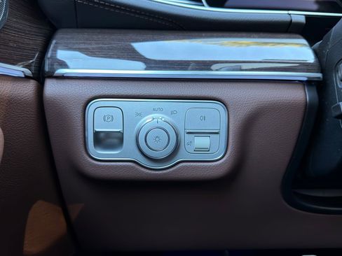New 2026 Mercedes-Benz GLS 450 4MATIC image 25