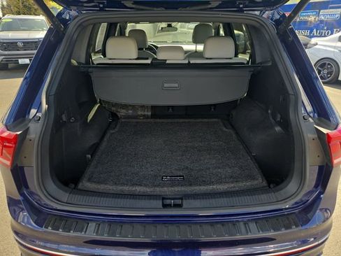 Used 2024 Volkswagen Tiguan SEL R-Line image 11