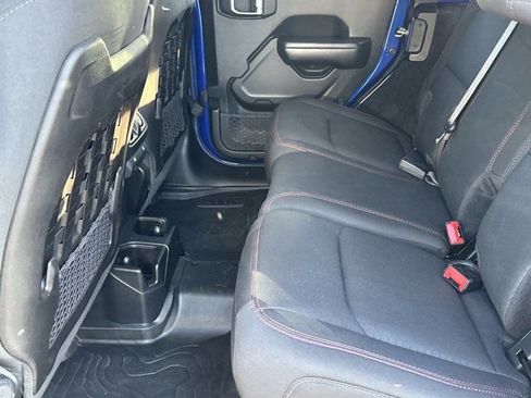 Used 2019 Jeep Wrangler Unlimited Rubicon w/ Dual Top Group image 22