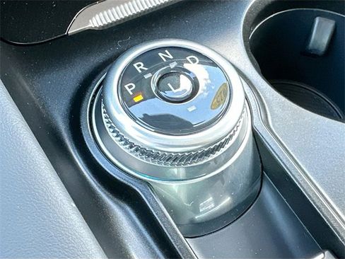 Used 2025 Ford Explorer Active w/ Active Comfort Package image 17