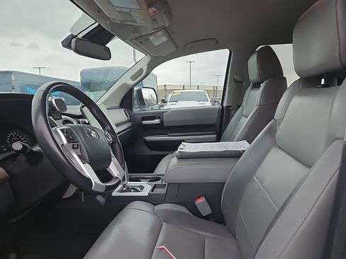 Used 2018 Toyota Tundra Limited w/ Limited Premium Package image 16