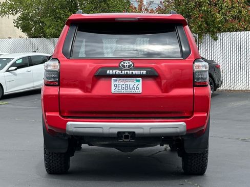 Used 2023 Toyota 4Runner TRD Off-Road Premium w/ Moonroof Package AWD/4WD image 8