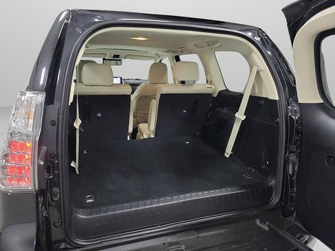 Used 2023 Lexus GX 460 Premium image 7