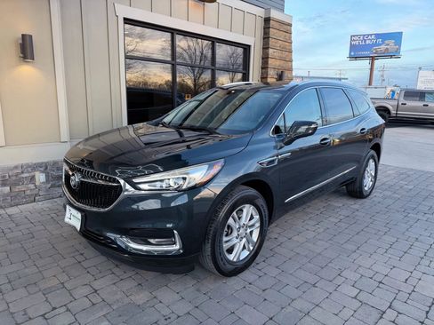 Used 2018 Buick Enclave Essence image 17