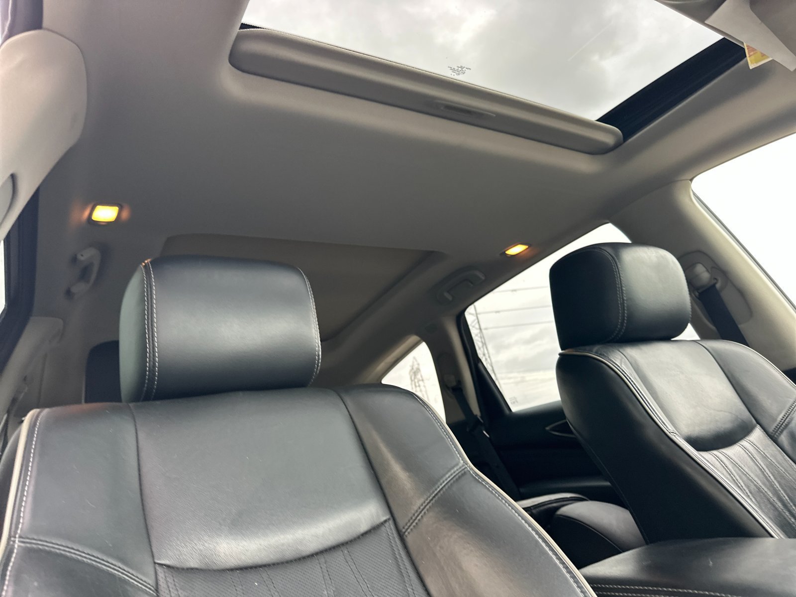 Used 2016 INFINITI QX60 Luxe w/ Deluxe Technology Package AWD/4WD image 18
