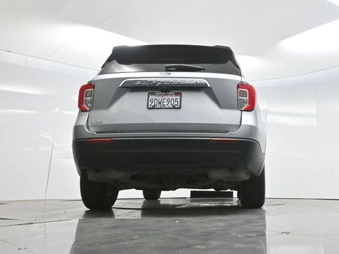 Used 2022 Ford Explorer XLT RWD image 60