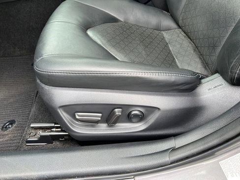 Used 2018 Toyota Camry XSE image 13