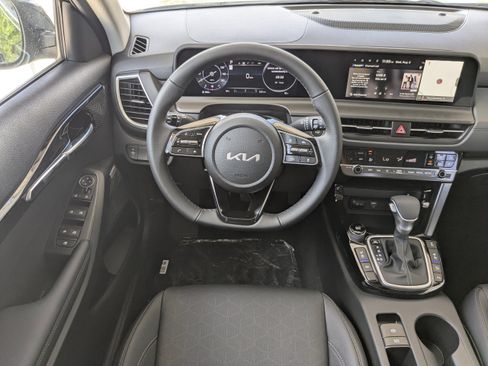 New 2026 Kia Seltos SX w/ SX Sunroof Package image 20