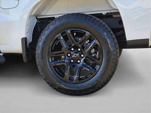 New 2026 Chevrolet Silverado 1500 Custom AWD/4WD image 10
