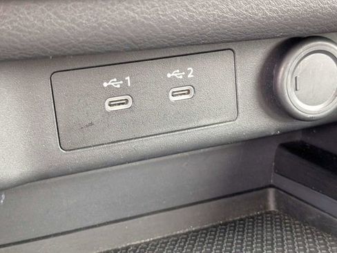 Used 2025 Nissan Rogue SV FWD image 20