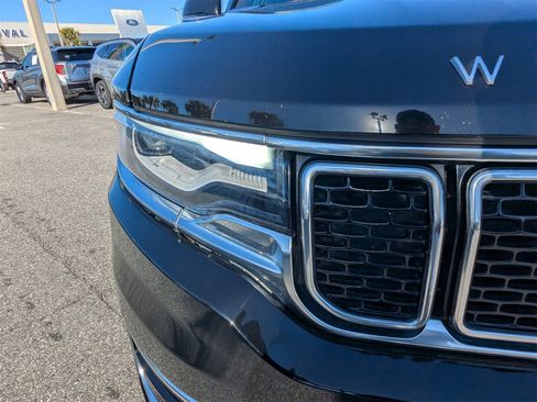 Used 2022 Jeep Wagoneer Series III w/ Premium Group I image 10