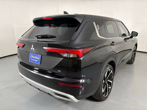 Used 2024 Mitsubishi Outlander SE FWD image 8