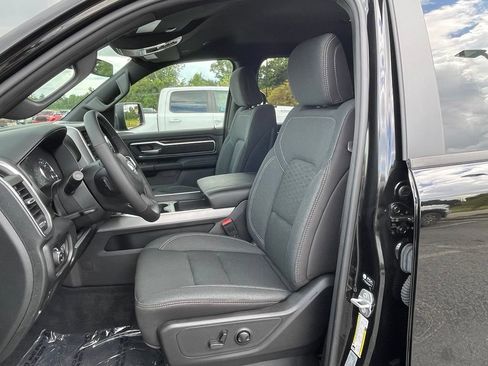 Used 2025 RAM 1500 Big Horn AWD/4WD image 36