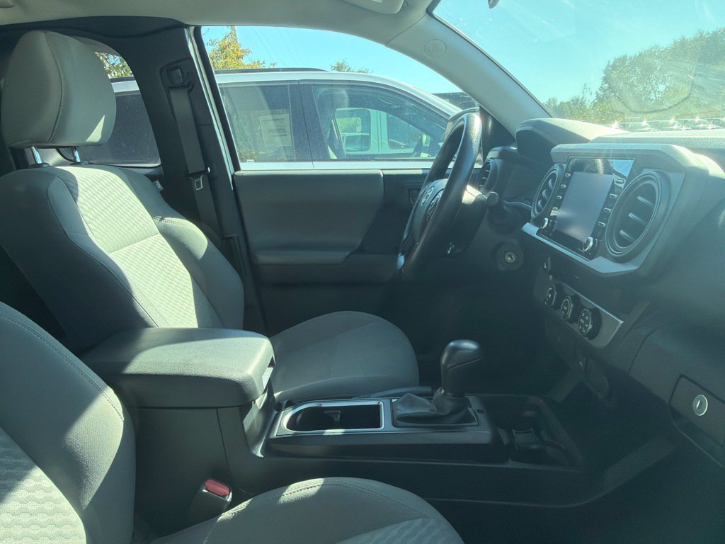Used 2023 Toyota Tacoma SR w/ SR Convenience Package RWD image 4