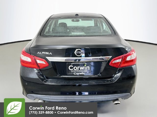 Used 2016 Nissan Altima 3.5 SL FWD image 7