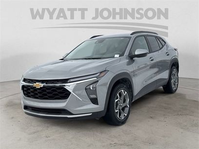 Used 2025 Chevrolet Trax LT