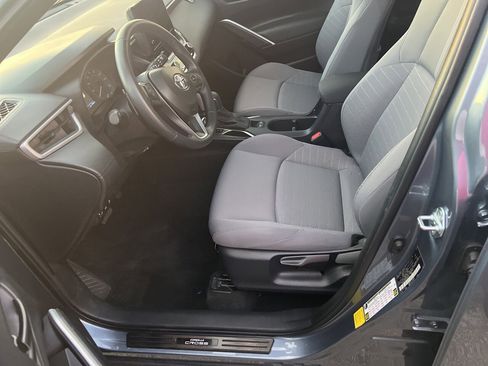 Used 2025 Toyota Corolla Cross AWD Hybrid image 7