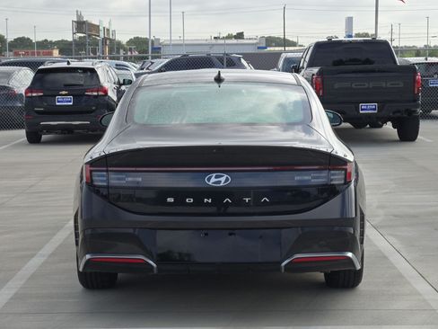 Used 2024 Hyundai Sonata SEL FWD image 5
