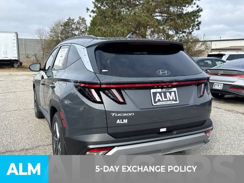 Used 2026 Hyundai Tucson SEL FWD image 3