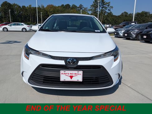 Certified 2023 Toyota Corolla LE image 2