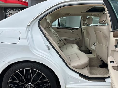 Used 2014 Mercedes-Benz E 350 4MATIC Sedan image 17