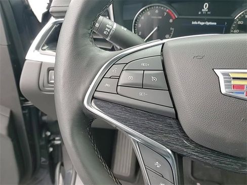 Used 2023 Cadillac XT5 Premium Luxury image 16
