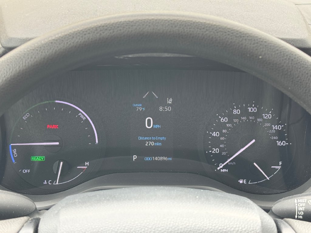 Used 2023 Toyota Sienna LE AWD/4WD image 14