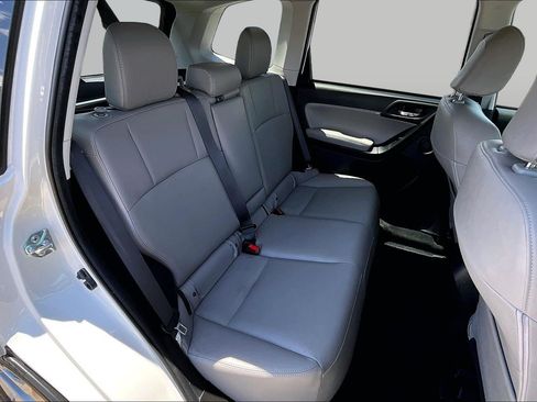 Used 2016 Subaru Forester 2.5i Touring w/ Eyesight & Navigation System AWD/4WD image 26