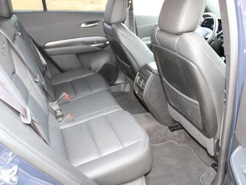 Used 2025 Cadillac XT4 Premium Luxury image 16