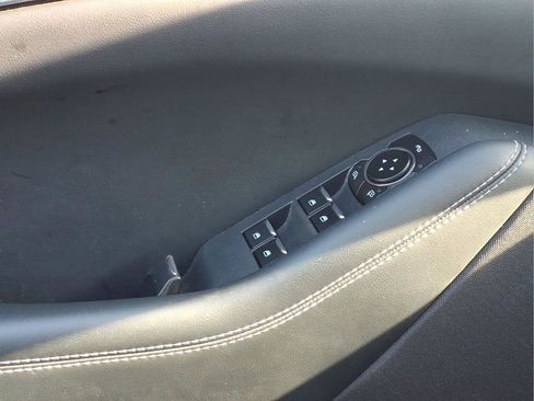 Used 2023 Ford Mustang Mach-E Select image 17