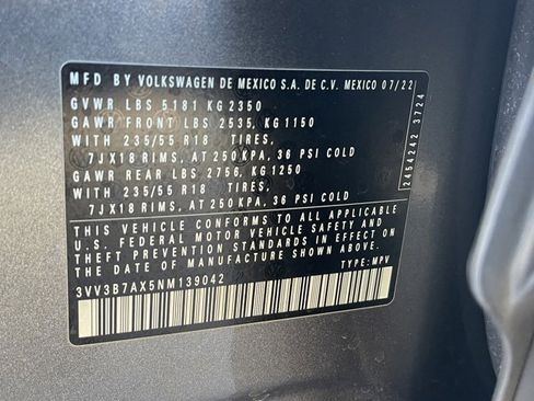 Used 2022 Volkswagen Tiguan SE image 35