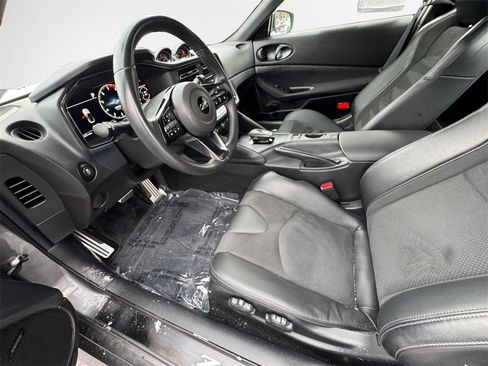Used 2024 Nissan Z Performance w/ Floor Mat Package image 24