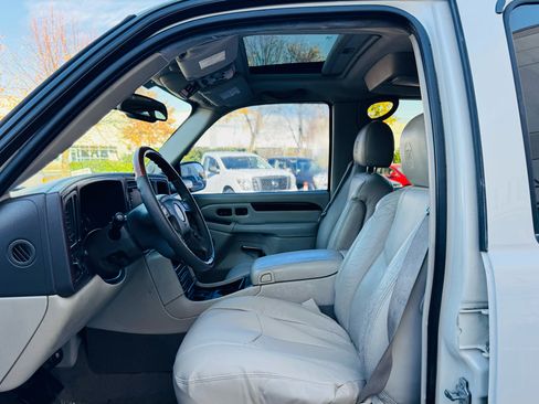 Used 2006 Cadillac Escalade AWD image 13